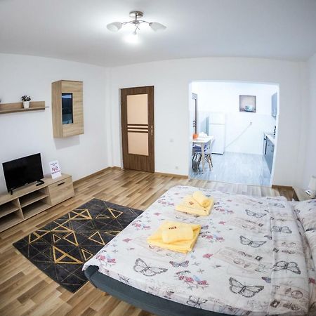 Travel Homzzz Apartments Targu Mures Exterior photo